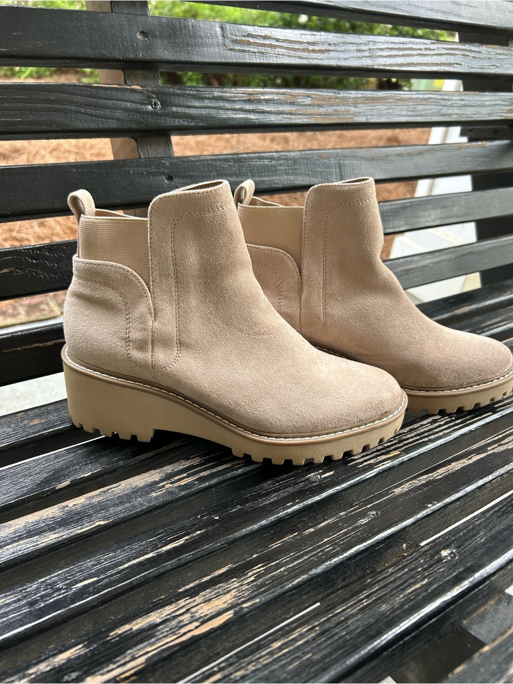 Dolce Vita Beige Suede Chelsea Lug Platform Ankle Boots